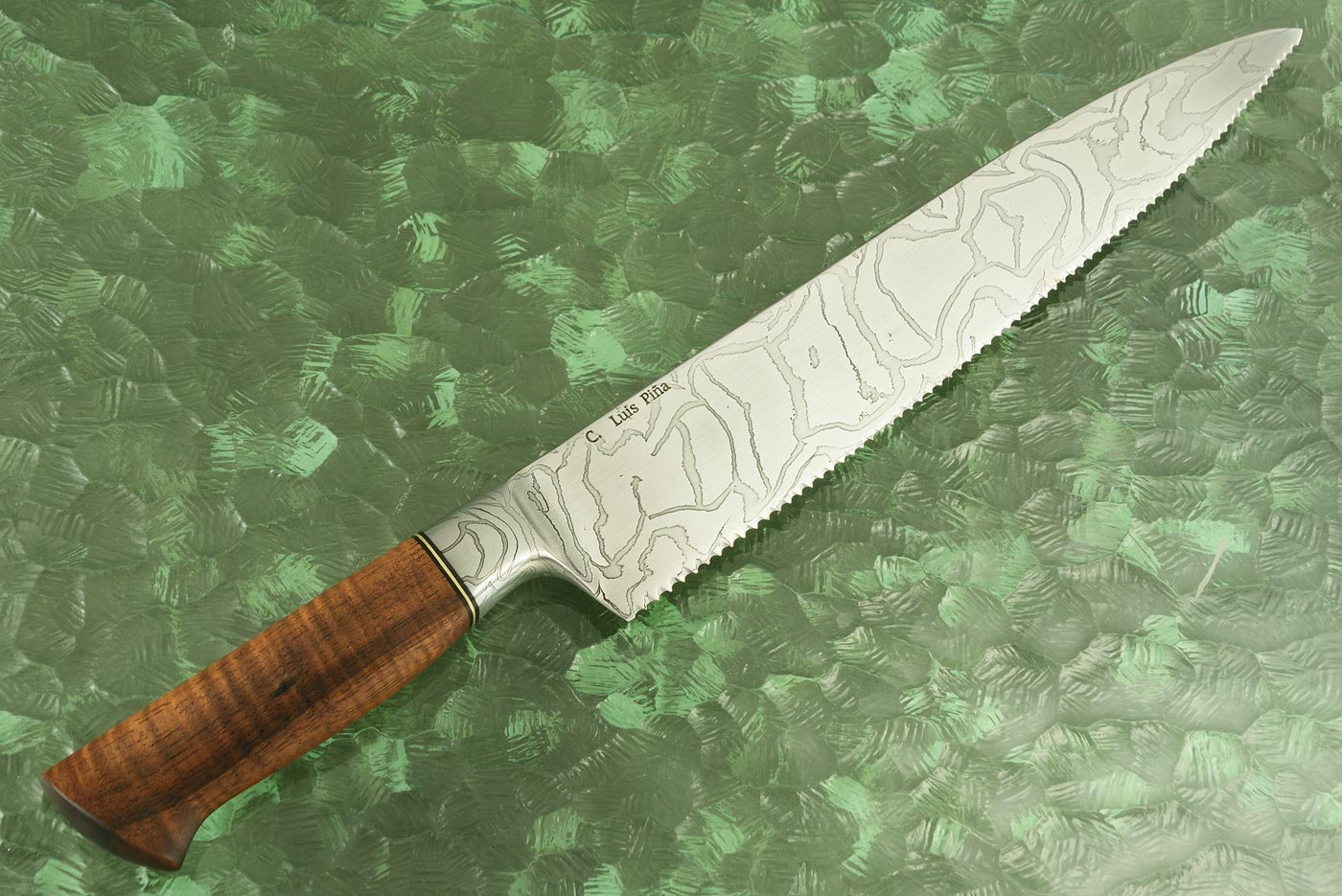 Integral Bread Knife (10 in.) with Damascus and Curly Koa