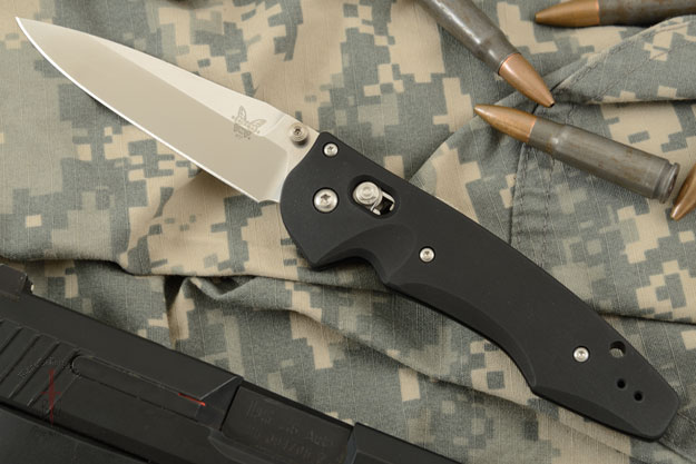 Emissary (477) Spring Assisted  AXIS Lock Folder