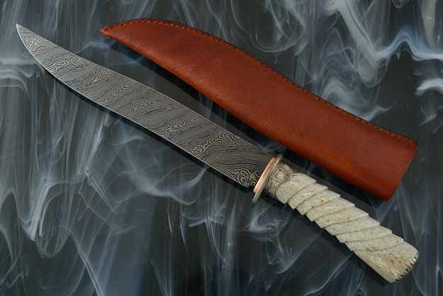 Fluted Oosic Fighter with Damascus