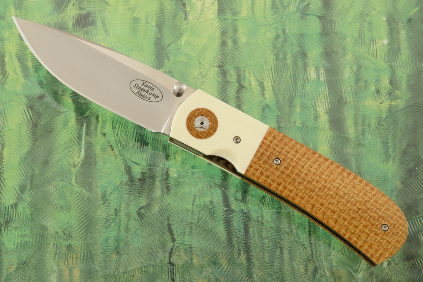 Sakson I with Thunderstorm Kevlar and Ivory G10